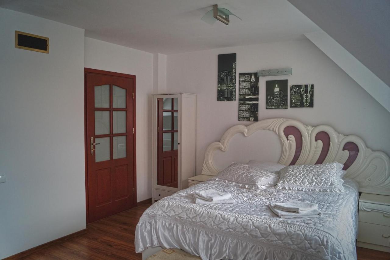Bed and Breakfast E&M Mikołajki Exterior foto